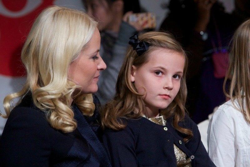 La princesa Mette-Marit y su hija Ingrid de Noruega.