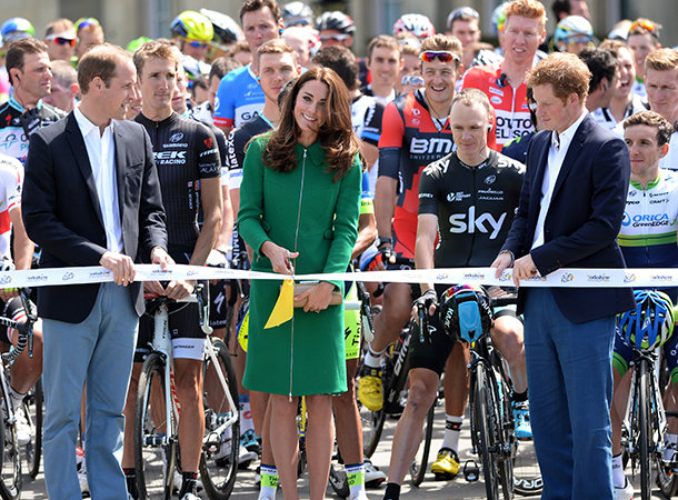 Los duques de Cambridge y el príncipe Harry en la inauguración del Tour de Francia (Yorkshire).