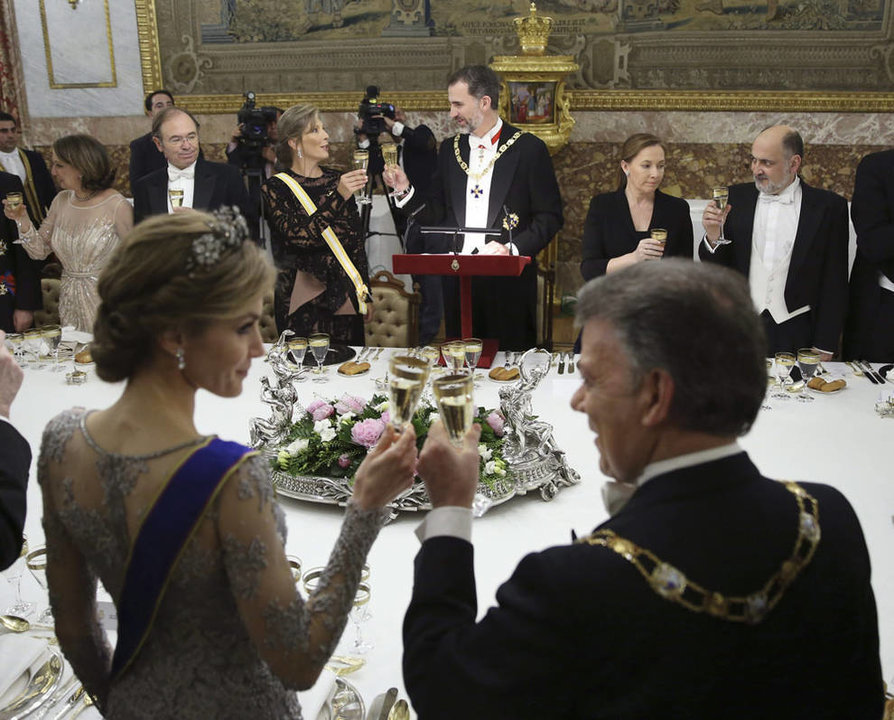 Banquete oficial en el Palacio Real.