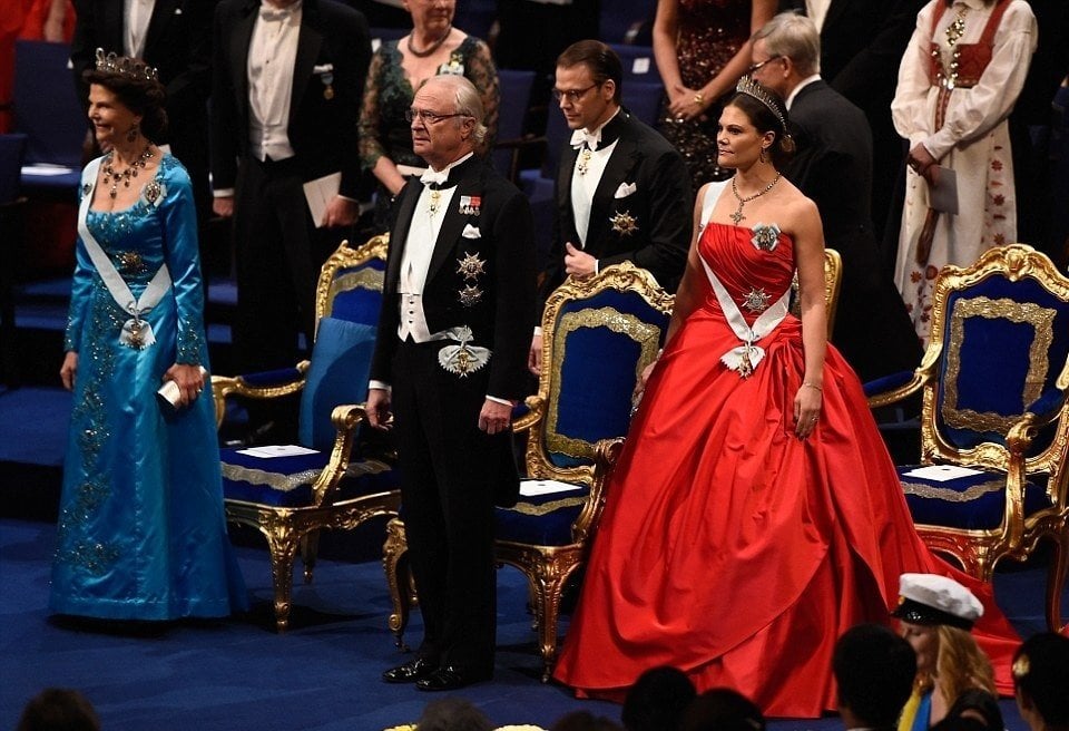 Los reyes Carlos Gustavo y Silvia, y la princesa Victoria, en una gala de los Premios Nobel.
