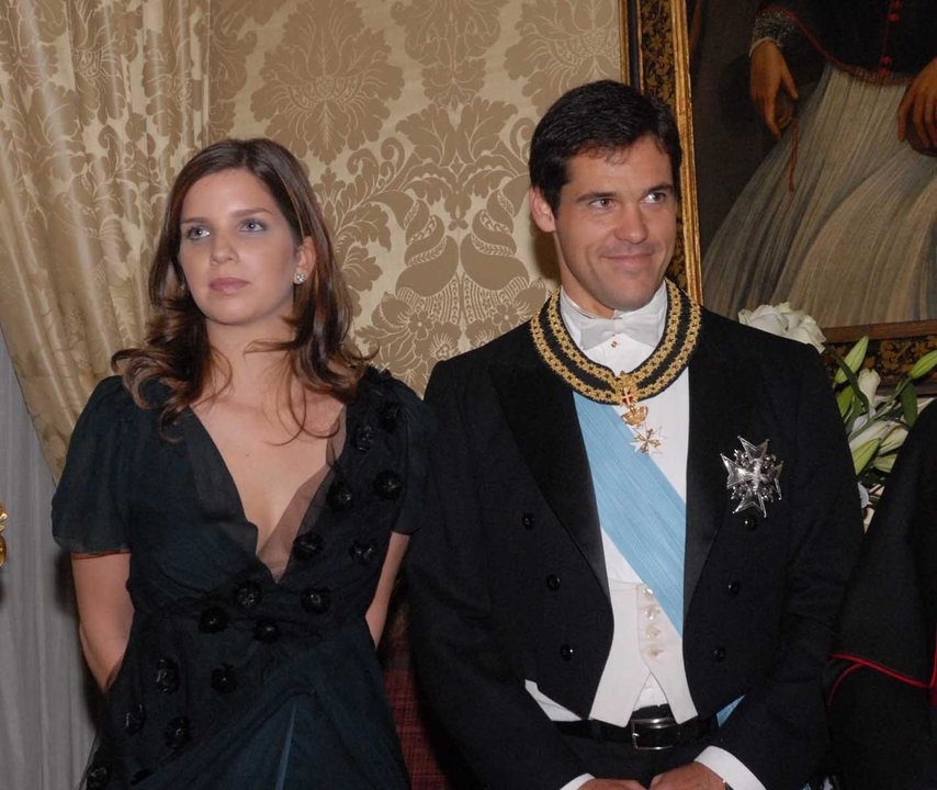 Luis Alfonso de Borbón y su esposa Margarita Vargas.