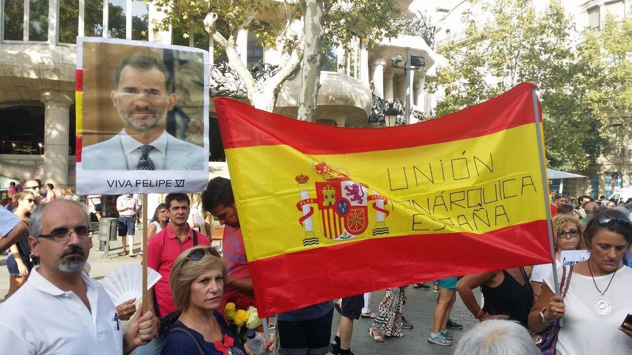 Simpatizantes de la Unión Monárquica de España.