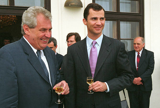 Felipe VI con Milos Zeman en su visita a Praga en 2001