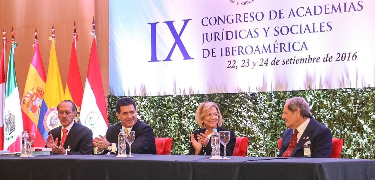 Acto durante el Congreso de Academias Jurídicas en Iberoamérica en 2016.