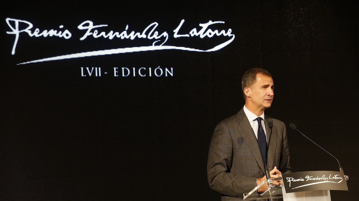 El rey Felipe VI, durante la entrega del Premio Fernández-Latorre en 2015. (Casa Real)