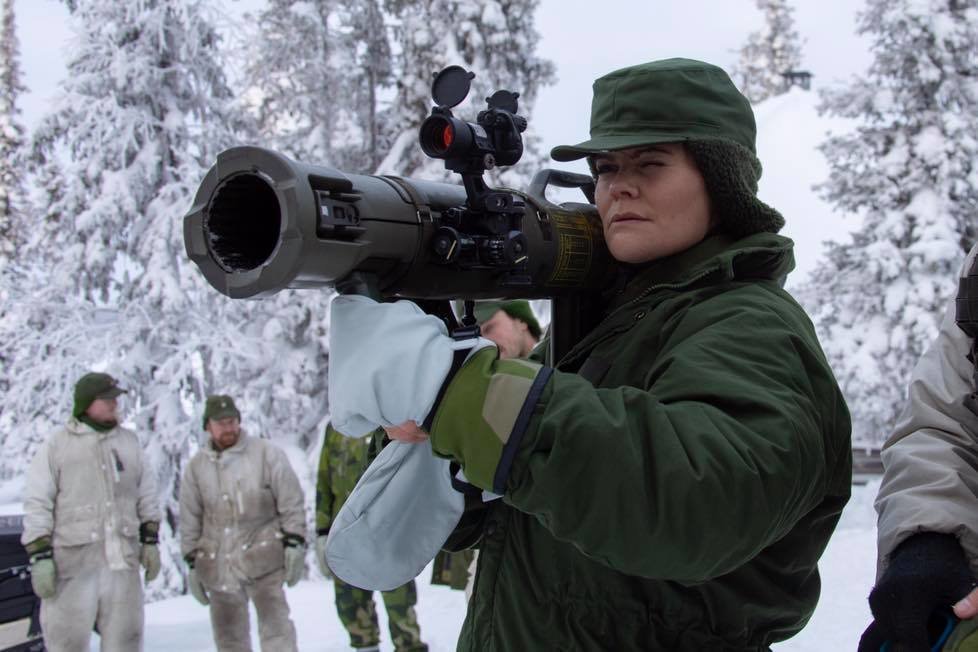 La princesa Victoria de Suecia, durante el entrenamiento de la unidad de invierno del ejército sueco en