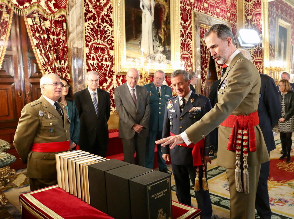 El rey en las audiencias de militares en el Palacio Real de Madrid