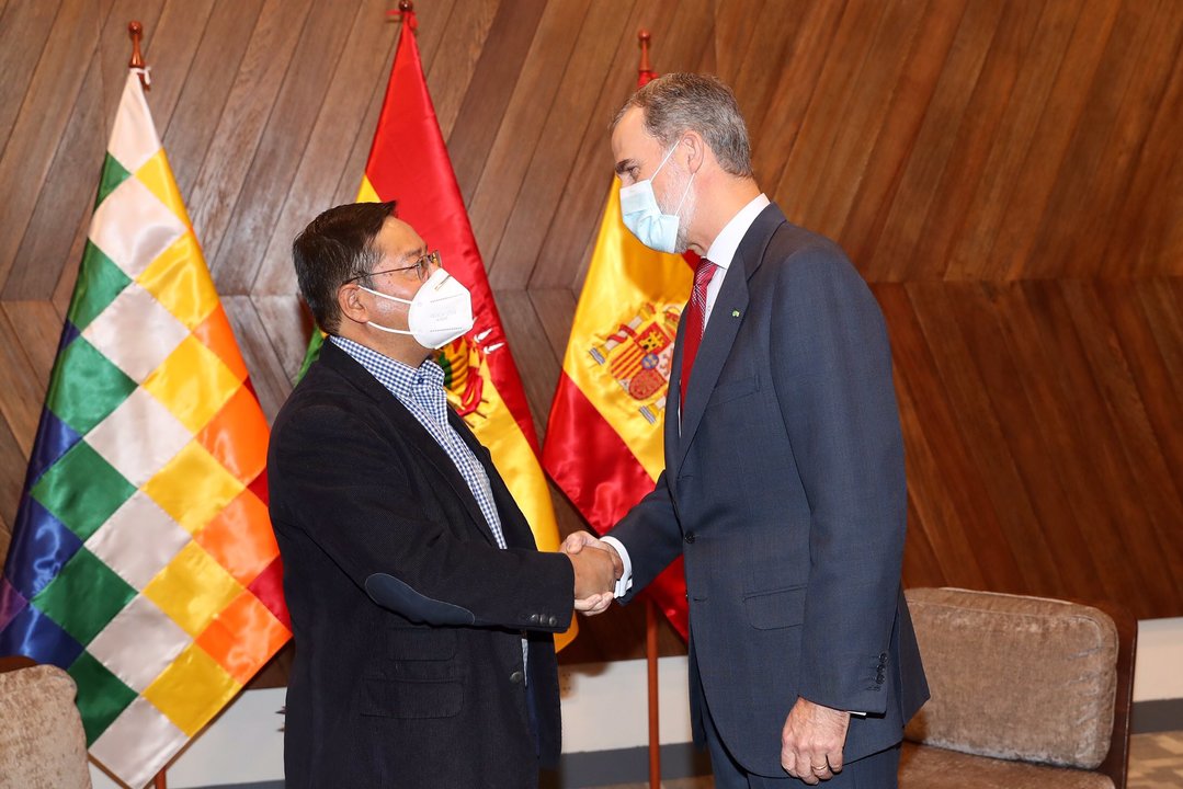 Felipe VI con el Presidente electo del Estado Plurinacional de Bolivia, Luis Arce