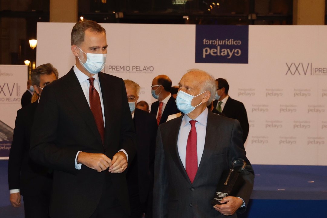 Felipe VI en la entrega de la XXVI edición del Premio Pelayo para Juristas