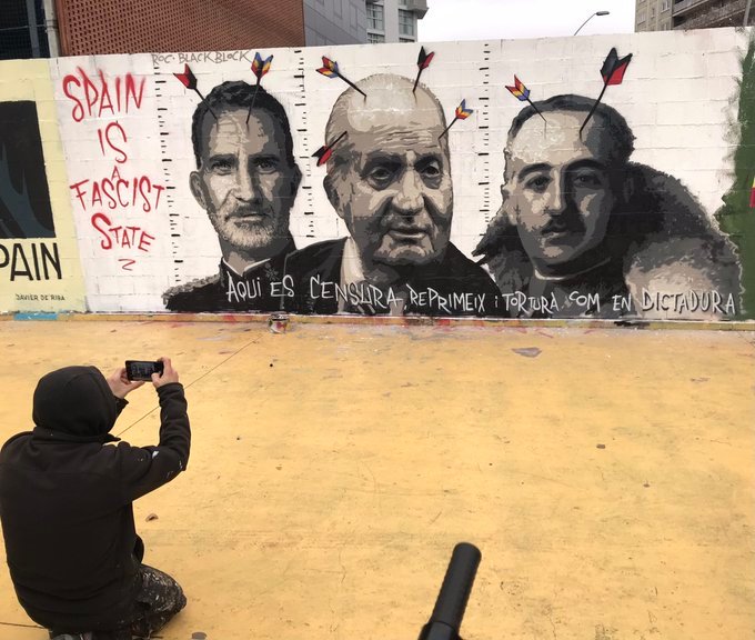La imagen del nuevo mural en el Parque de las Tres Chimeneas (Barcelona)