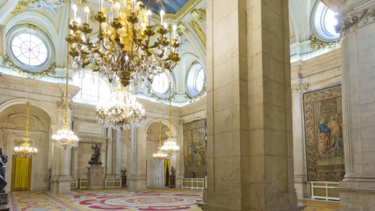 Sala de los Estucos del Palacio Real de Madrid.
