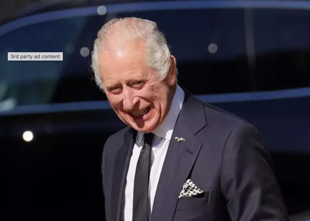 El rey Carlos III de Inglaterra llega a la sede de la Pollcía Metropolitana en Londres