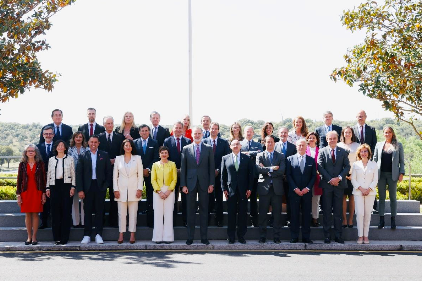 otografía: S.M. El Rey de España, acompañado de los presidentes/as y directores/ as de las Cámaras de Comercio Europeas.
Créditos: © Casa de S.M. el Rey