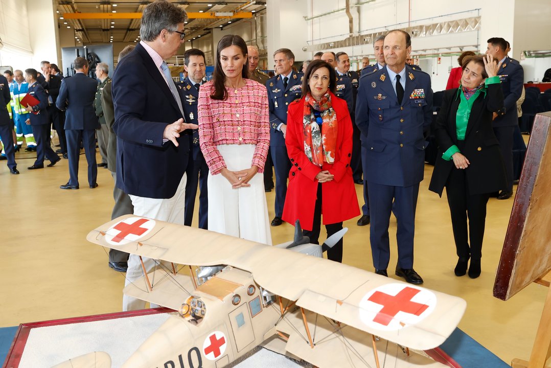 La Reina ha asistido al simulacro de aeroevacuación sanitaria que ha culminado las jornadas conmemorativas del centenario del aerotransporte sanitario en España.