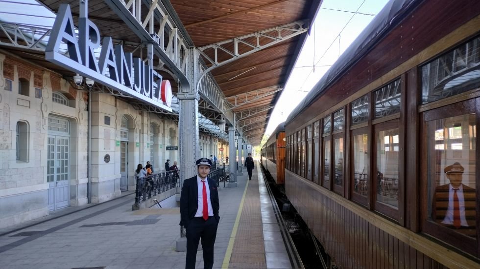 Patrimonio Nacional da comienzo a la temporada del Tren de la Fresa en Aranjuez.
