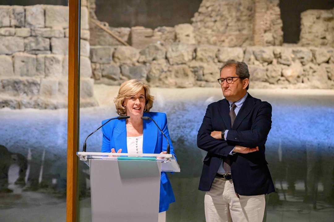Presentación zona arqueológica con la presidenta de Patrimonio Nacional, Ana de la Cueva.