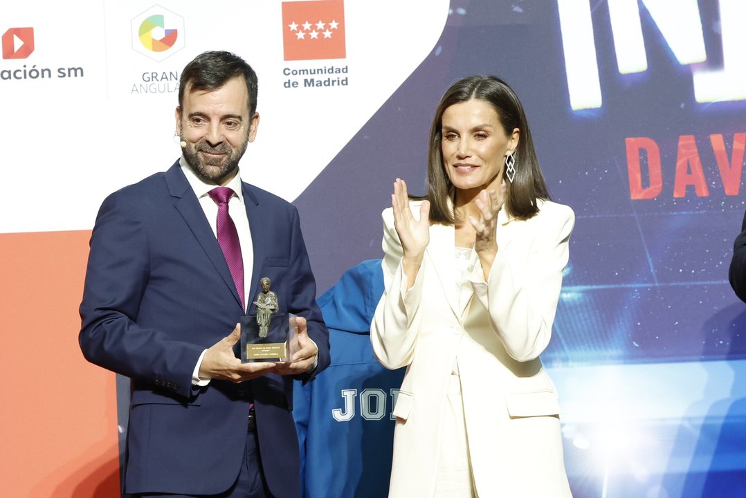 La Reina entrega los Premios SM de Literatura “Barco de Vapor”, de literatura infantil. Foto de archivo: Casa de S.M. El Rey.