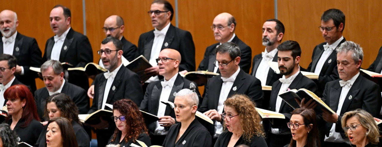 Coro de la Fundación junto con la Orquesta Sinfónica del Principado de Asturias y Oviedo Filarmonía