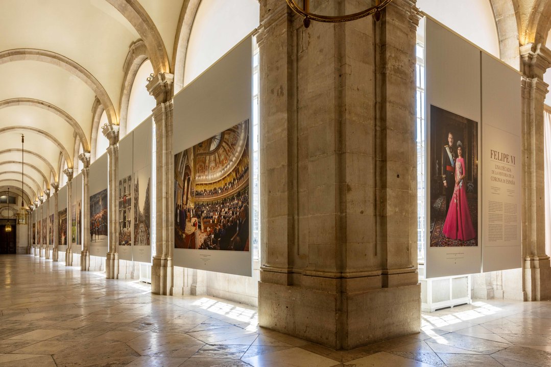 Exposición 'Una década de la historia de la Corona de España'