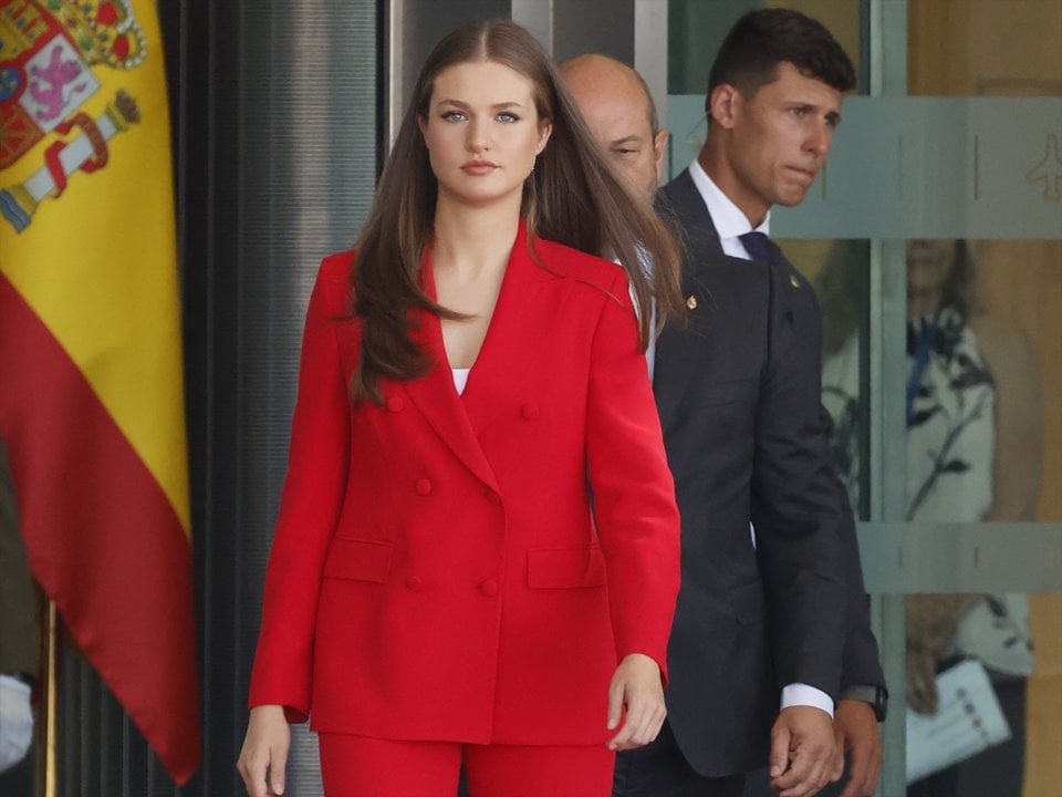 La Princesa Leonor, a su llegada al Pabellón de Estado del aeropuerto Adolfo Suárez para coger el avión rumbo a Lisboa - EUROPA PRESS