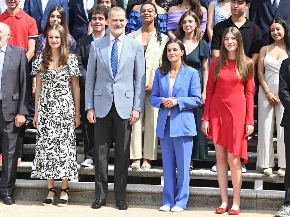 La Princesa Leonor, el Rey Felipe, la Reina Letizia y la Infanta Sofía durante la audiencia al Patronato de la Fundación Comité Español de los Colegios del Mundo Unido en el Palacio de La Zarzuela