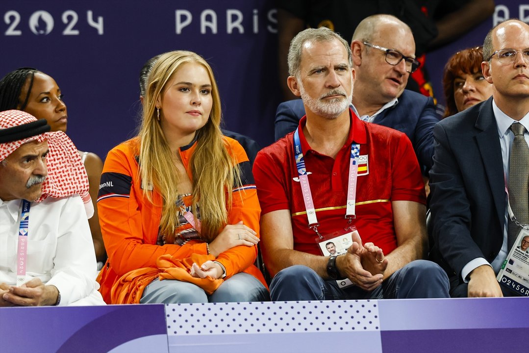 King of Felipe VI of Spain and Princess Amalia of the Netherlands are seen during Men's Gold Medal Game of the 3x3 Basketball between France and Netherlands on La Concorde 1 during the Paris 2024 Olympics Games on August 5, 2024 in Paris, France. (Foto: AFP7 / Europa Press - Only For Use In Spain)