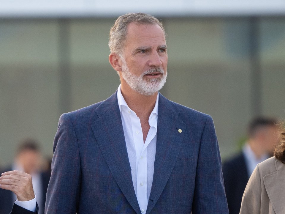 El Rey Felipe VI durante su visita el Nou Port Olímpic con motivo de su remodelación en el Moll del Gregal - LORENA SOPÊNA / EUROPA PRESS