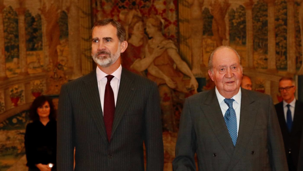 Los reyes Felipe VI y Juan Carlos I, en las Cortes Generales para la conmemoración del 40 aniversario de la Constitución.