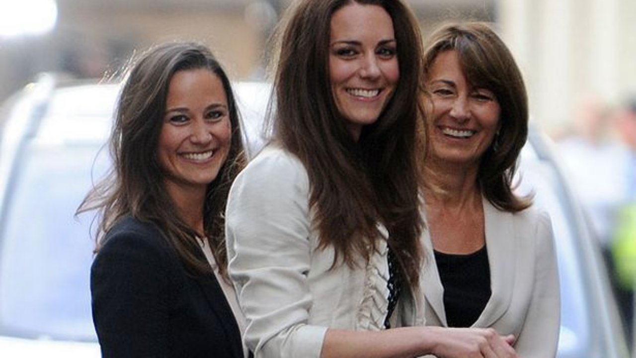 La princesa Catalina junto a su madre y su hermana, Carole y Pippa Middleton.