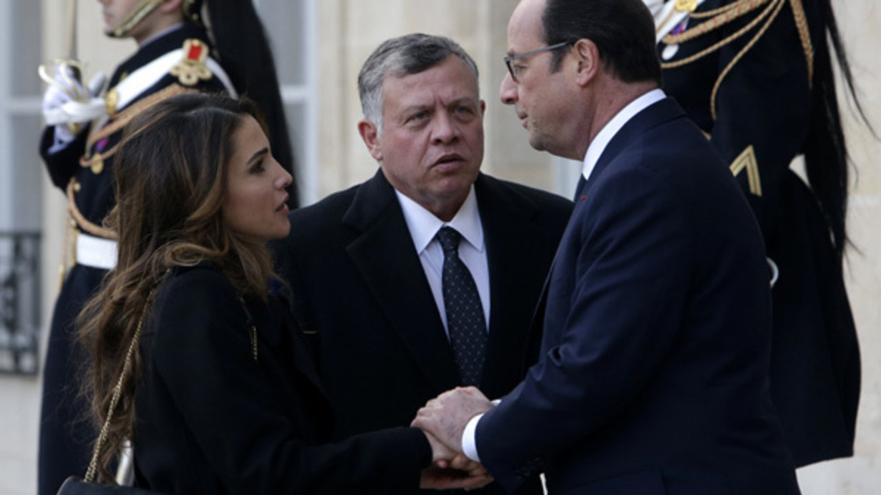 Los reyes de Jordania y el presidente de Francia, François Hollande.