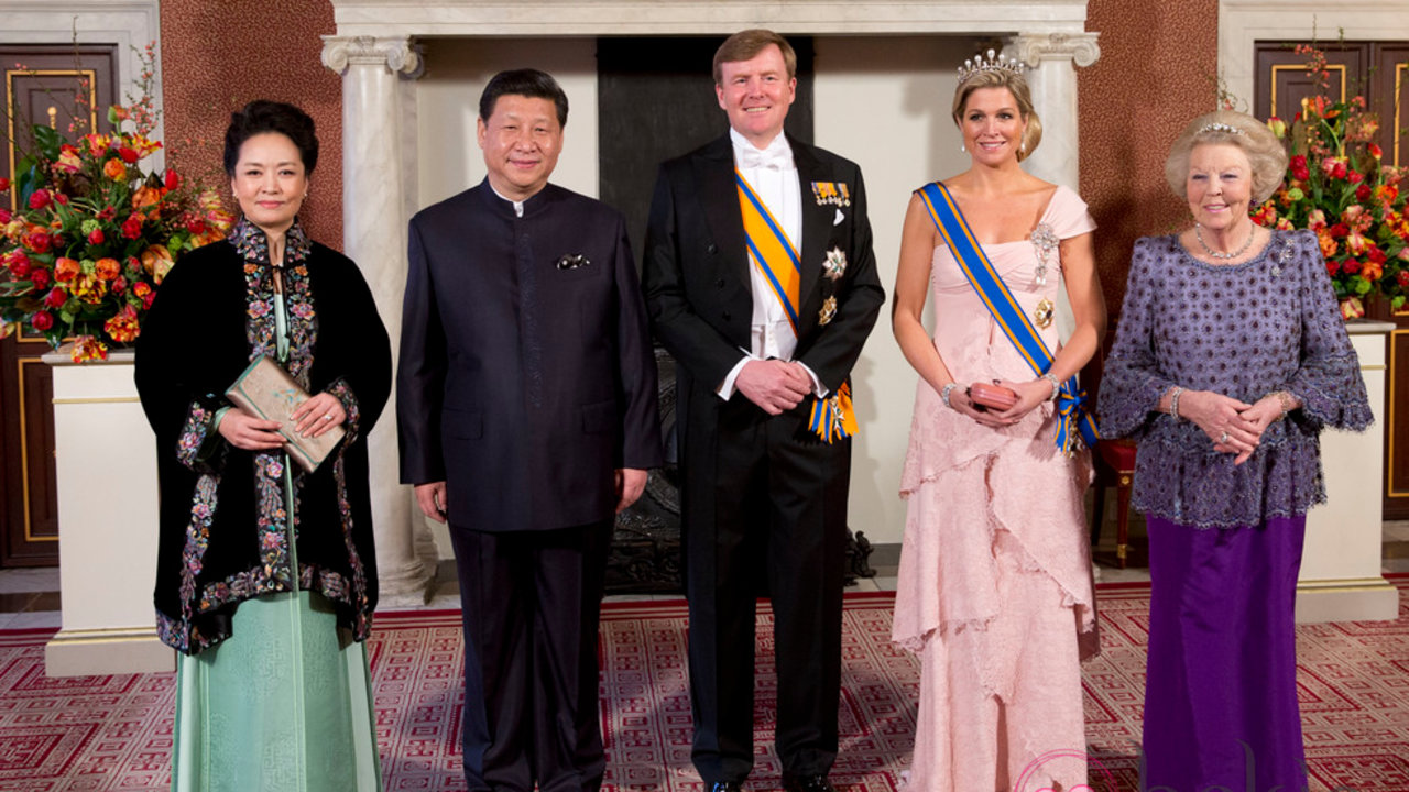 Los reyes de Holanda con el presidente de China y su esposa.