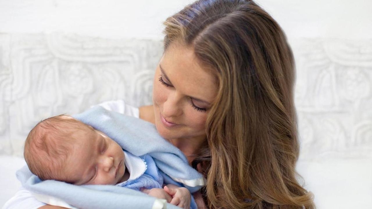 La princesa Magdalena y su hijo, el príncipe Nicolás de Suecia.