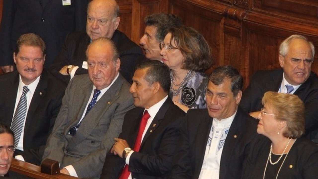 El rey Juan Carlos y otros mandatarios extranjeros, en la toma de posesión del presidente de Uruguay.