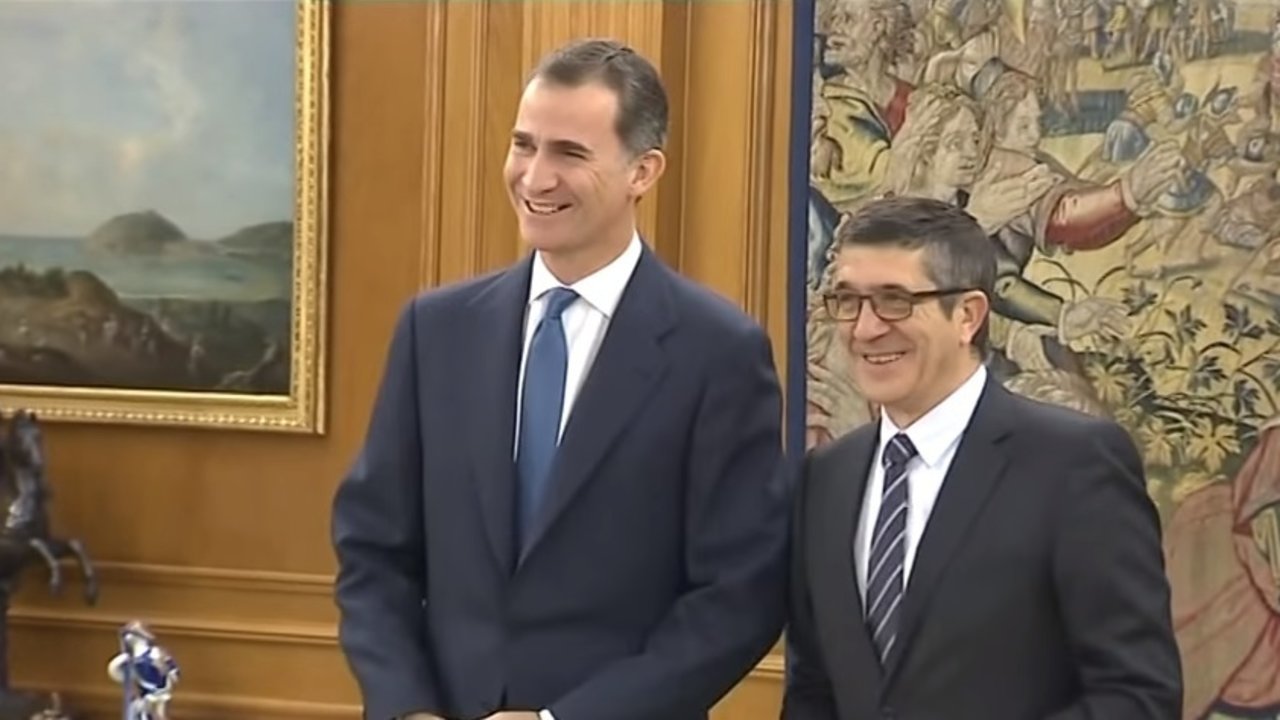 Felipe VI y Patxi López.