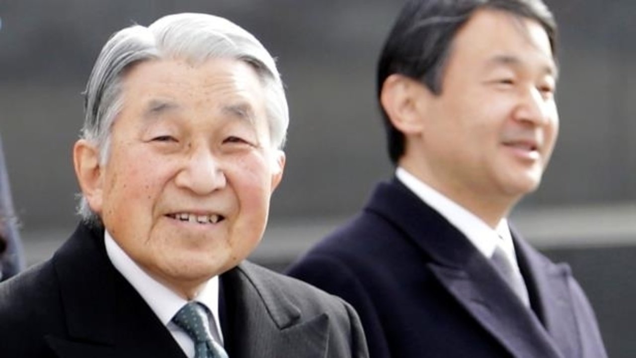 Akihito y su hijo el príncipe Naruhito.