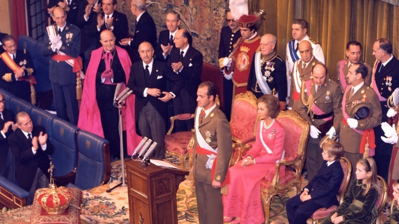 Proclamación de Juan Carlos I en 1975.