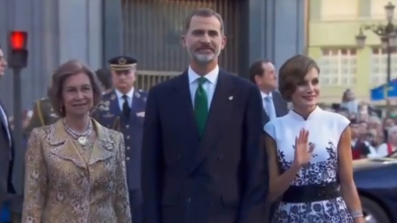 Los reyes Sofía, Felipe y Letizia, en los Premios Princesa de Asturias 2017.
