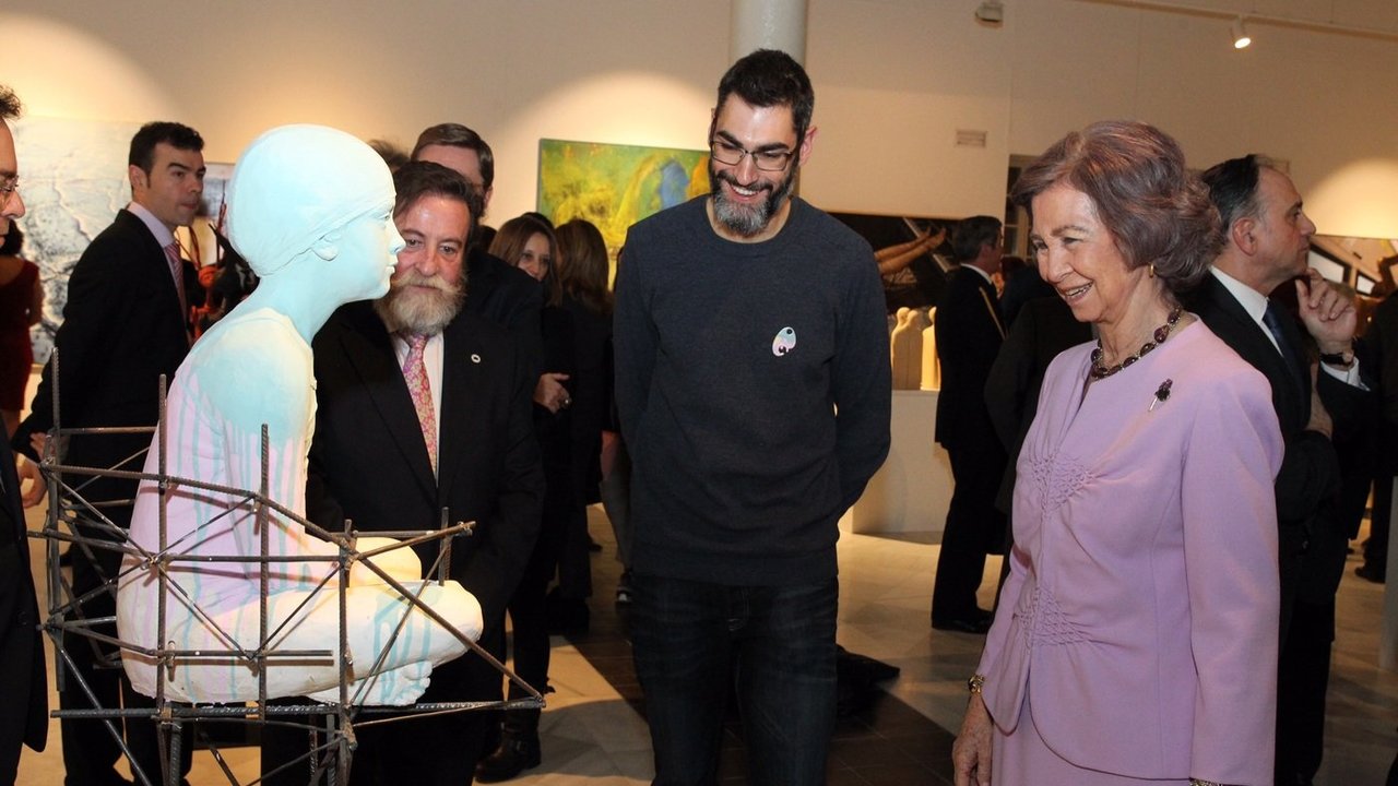 Doña Sofía atiende la 53 Edición del Premio Reina Sofía de Pintura y Escultura.