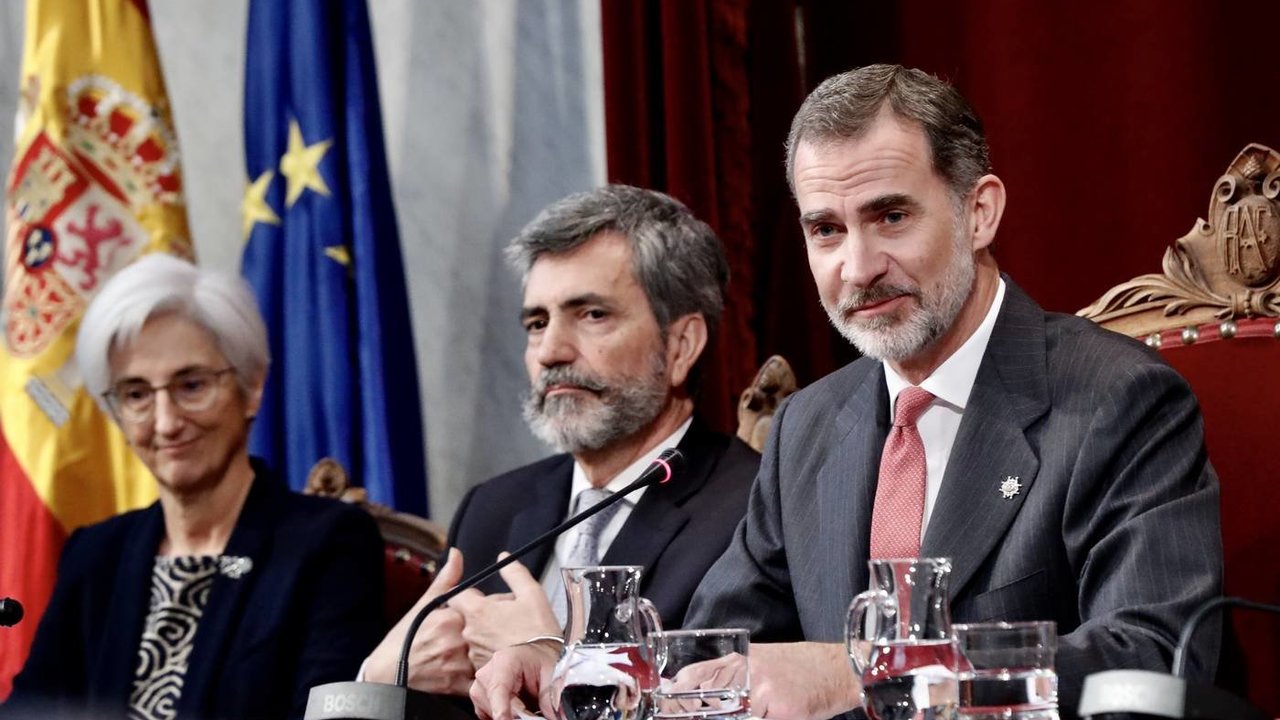 El rey, durante su intervención en la entrega de despachos de la LXVIII promoción de la carrera judicial en la Real Academia Española.