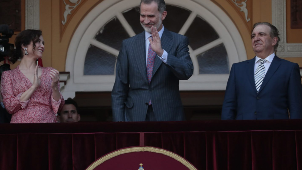 Felipe VI en el palco real de la plaza de toros de Las Ventas.