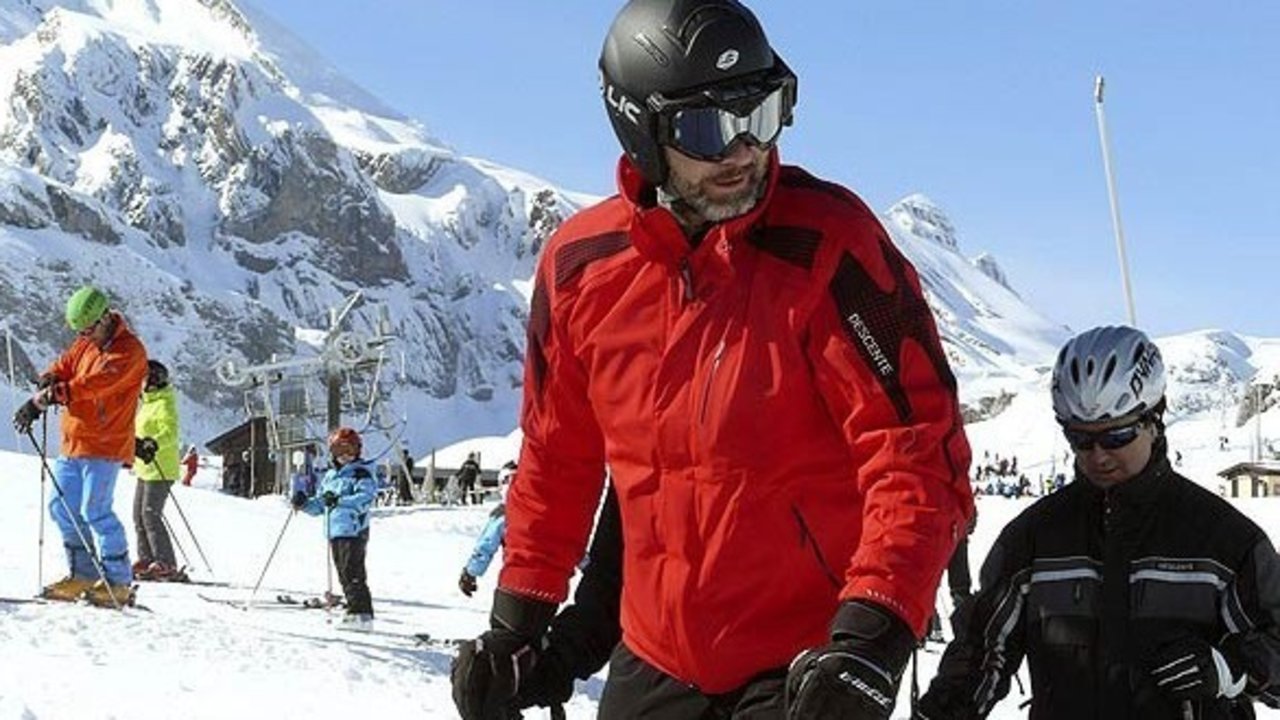 El príncipe Felipe esquiando en Formigal.