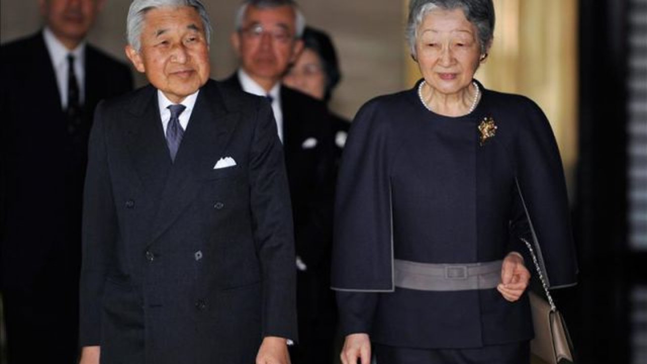 El emperador de Japón, Akihito, y su esposa, Michiko.