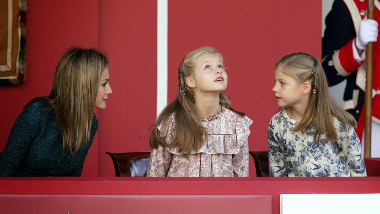 La reina Letizia, la princesa Leonor y la infanta Sofía el 12 de octubre. 
