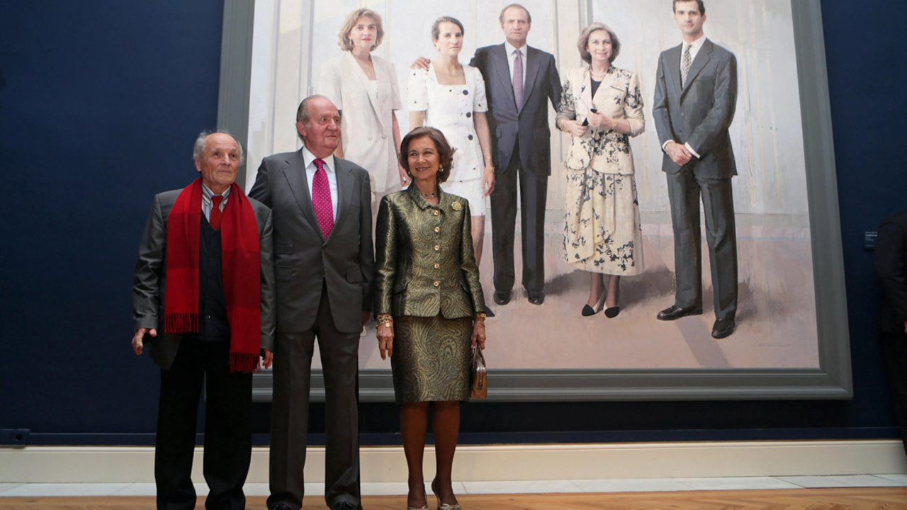 Los reyes Juan Carlos y Sofía y Antonio López en la inauguración de la obra ‘La familia de Juan Carlos I’.