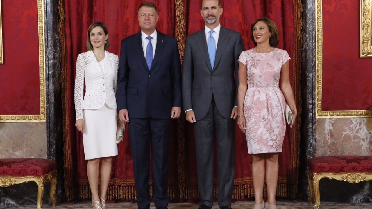 Los reyes, con el presidente de Rumanía y su esposa.