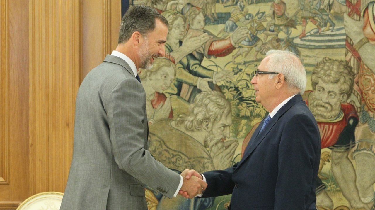 El rey Felipe y el presidente de Melilla, Juan José Imbroda.