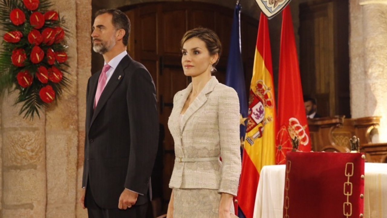 Los reyes, en la entrega del Premio Príncipe de Viana 2015.