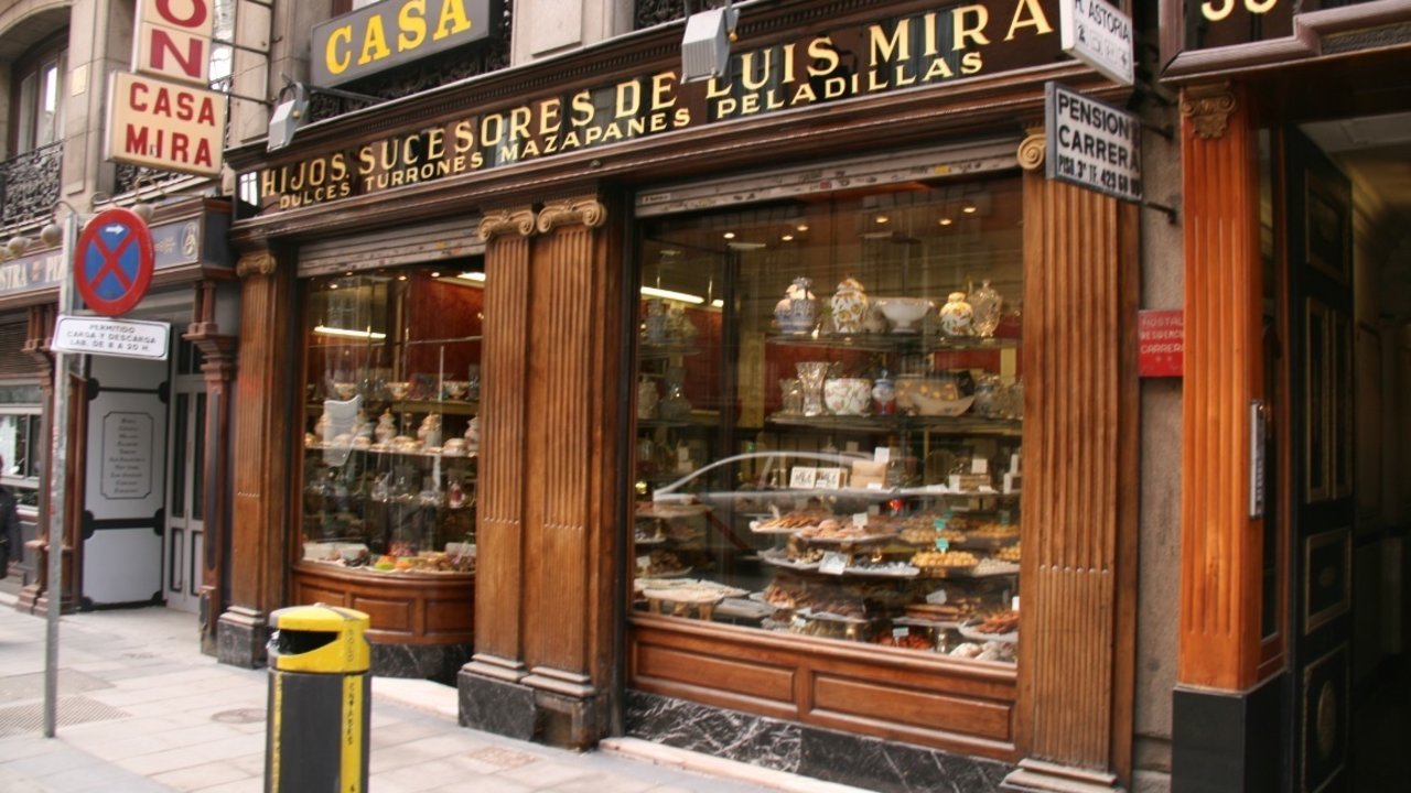 Casa Mira, confitería de Madrid especializada en turrones.