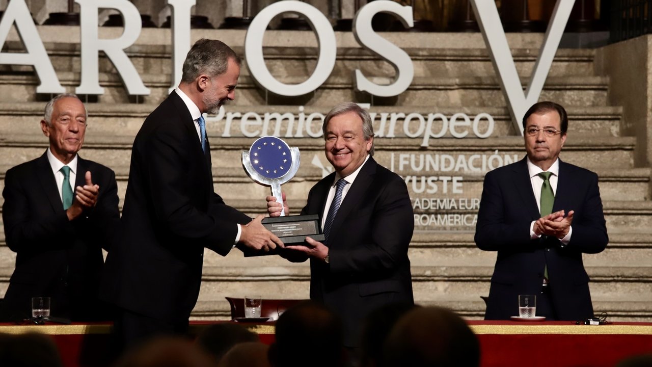 El Rey de España Felipe VI entrega el 'Premio Europeo Carlos V' al secretario general de las Naciones Unidas, Antonio Guterres - Jorge Armestar - Europa Press.