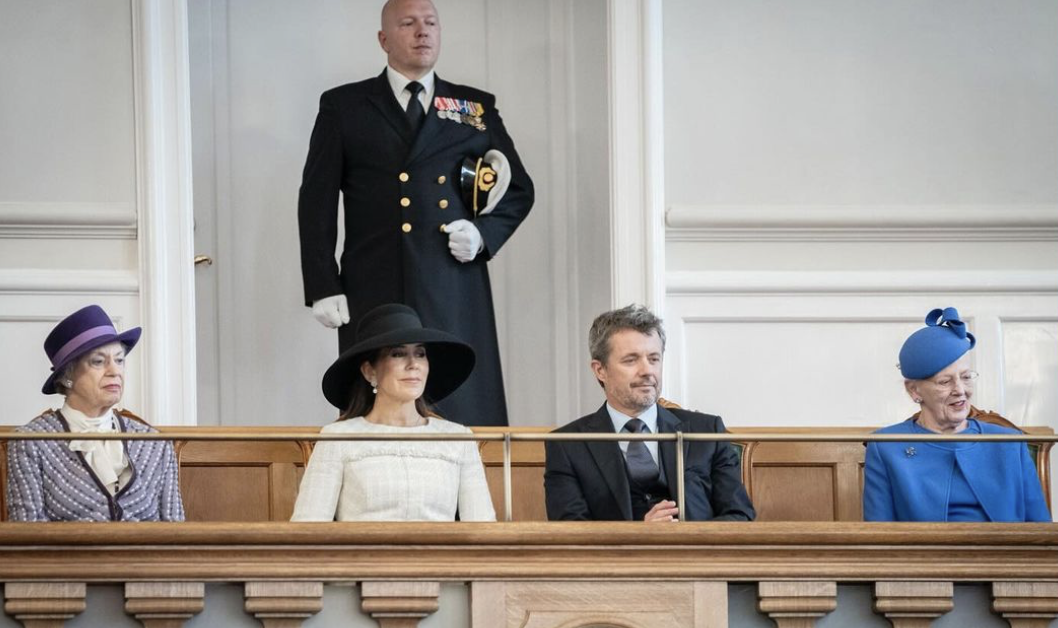 La reina Margarita asiste a la apertura del Parlamento danés